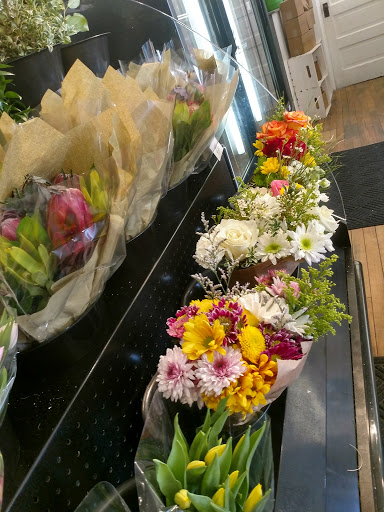 Florist «bloom & buttercup», reviews and photos, 1900 Johnson St NE, Minneapolis, MN 55418, USA