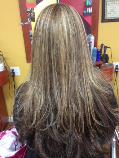 Hair Salon «Hair Hut Studio Salon», reviews and photos, 295 Saw Mill River Rd # A, Yonkers, NY 10701, USA