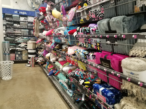 Variety Store «Five Below», reviews and photos, 2897 S Rochester Rd, Rochester Hills, MI 48307, USA