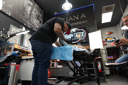 Tattoo Shop «Oriana Tattoo Studio», reviews and photos, 219 71st St, Miami Beach, FL 33141, USA