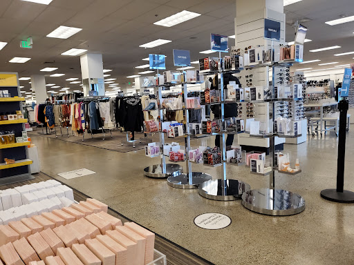 Department Store «Nordstrom Rack», reviews and photos, 401 NE Northgate Way #304, Seattle, WA 98125, USA