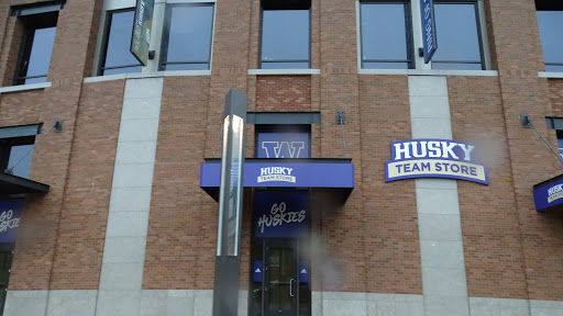 Sportswear Store «Husky Team Shop», reviews and photos, 3870 Montlake Blvd NE, Seattle, WA 98195, USA