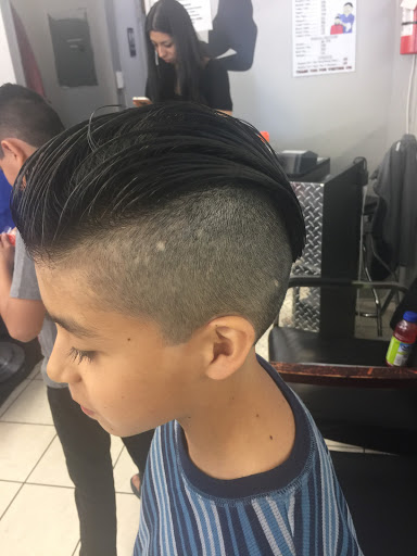 Barber Shop «J & R Barber Shop», reviews and photos, 8444 Laurel Canyon Blvd, Sun Valley, CA 91352, USA