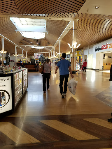 Shopping Mall «Gurnee Mills», reviews and photos, 6170 W Grand Ave, Gurnee, IL 60031, USA