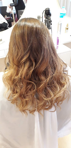 Sylvie Cabeleireiro&Estética Horário de abertura