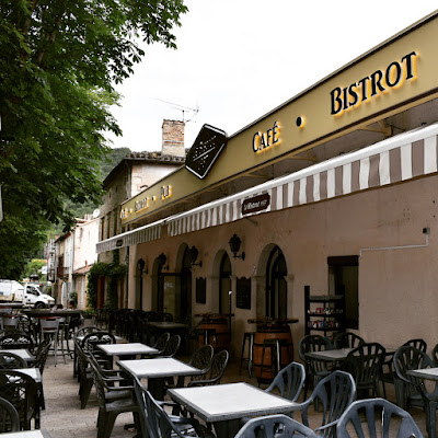 Le bistrot 1957 à Saint-Antonin-Noble-Val