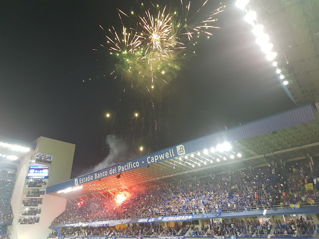 Estadio Capwell by null