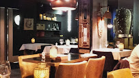 Atmosphère du Restaurant thaï P.Kitchen restaurant bord de mer terrasse pointe rouge à Marseille - n°10