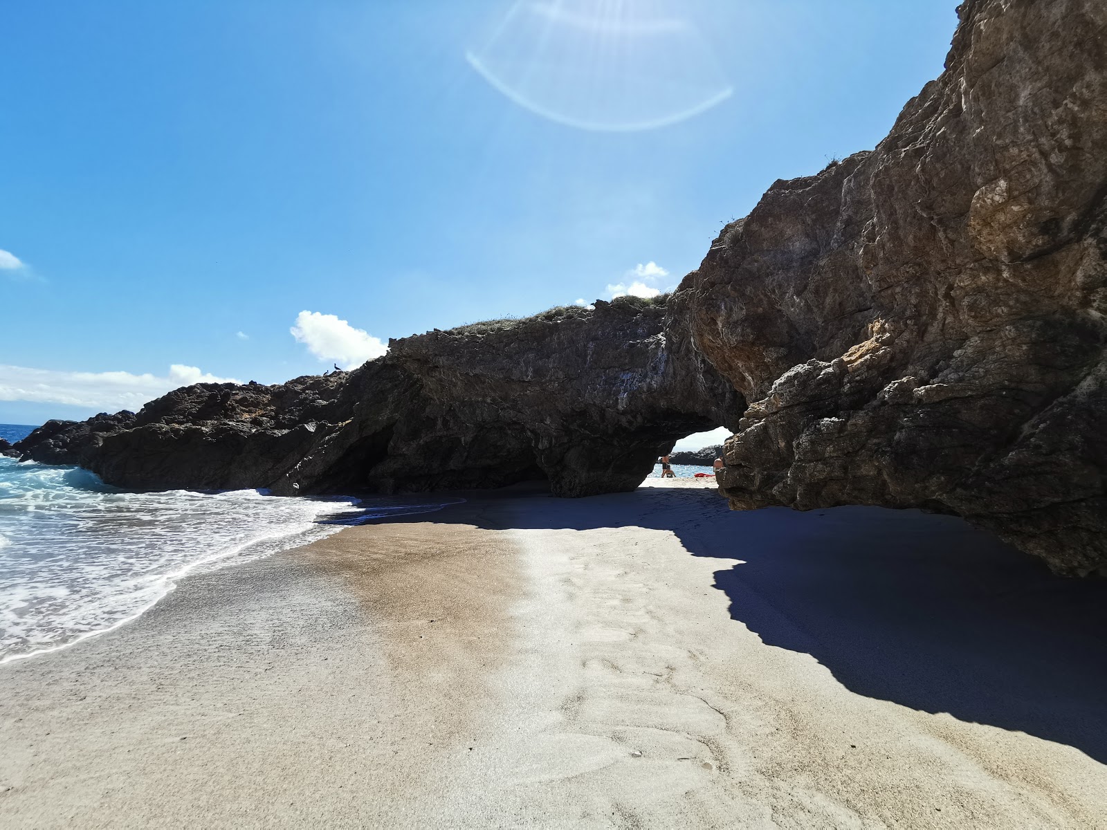 Foto av Playa la nopalera beach med rak strand