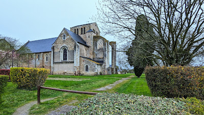 Abbaye de la Roë à La Roë