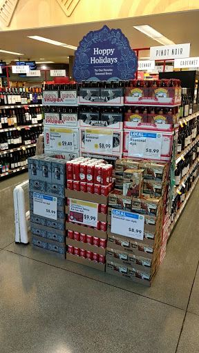 Grocery Store «Whole Foods Market», reviews and photos, 690 Stanyan Street, Central San Francisco, CA 94117, USA