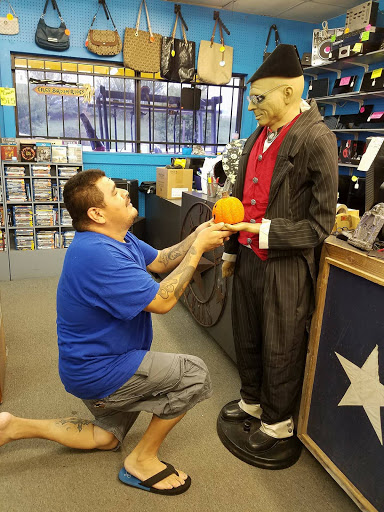 Pawn Shop «Circle Pawn», reviews and photos, 201 146 S, La Porte, TX 77571, USA