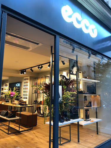 Magasin de chaussures ECCO SHOP - PARIS ROSIERS Paris