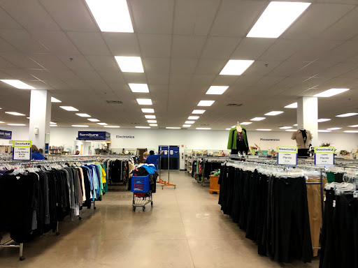 Thrift Store «Goodwill Centerville Retail Store», reviews and photos, 1650 St Matthews Ln, Manakin-Sabot, VA 23103, USA