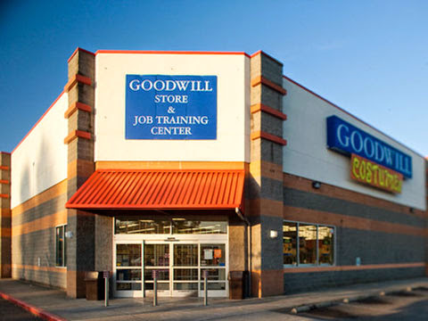 Goodwill Everett South, 228 SW Everett Mall Way, Everett, WA 98204, Thrift Store