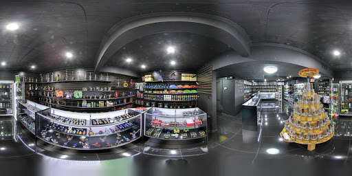 Tobacco Shop «Rock N Roll It Smoke Shop», reviews and photos, 301 S Orlando Ave, Winter Park, FL 32789, USA