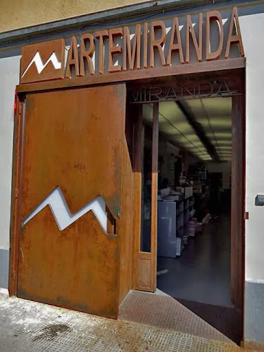Sitios para comprar pintura barata en Salamanca