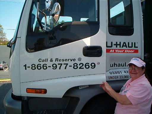 Truck Rental Agency «U-Haul Moving & Storage of Mechanicsburg», reviews and photos, 4725 Gettysburg Rd, Mechanicsburg, PA 17055, USA