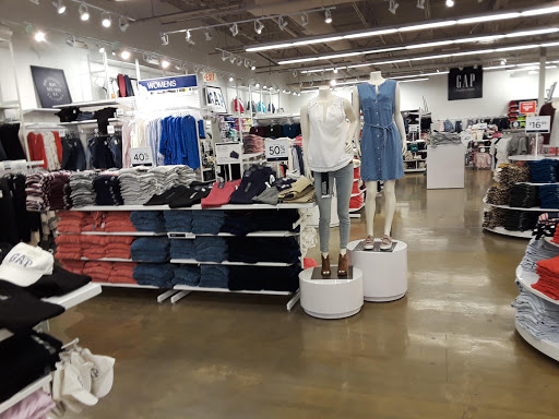 Clothing Store «Gap Outlet», reviews and photos, 1001 N Arney Rd, Woodburn, OR 97071, USA