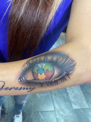 Tattoo Shop «Black Heart Tattoo», reviews and photos, 1926 Hudson Bridge Rd, Stockbridge, GA 30281, USA