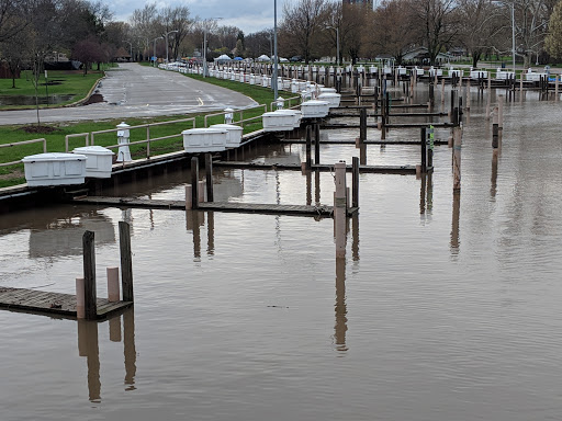 Park «Lake Front Park», reviews and photos, 23000 Jefferson Ave, St Clair Shores, MI 48080, USA