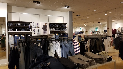 Clothing Store «H&M», reviews and photos, 1200 US-22 #319, Phillipsburg, NJ 08865, USA