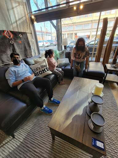 Furniture Store «What’s New? Furniture», reviews and photos, 439 SE Grand Ave, Portland, OR 97214, USA