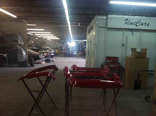 Auto Body Shop «Rivergate Body Shop LLC dba Hendersonville Collision», reviews and photos, 77 Industrial Park Dr, Hendersonville, TN 37075, USA