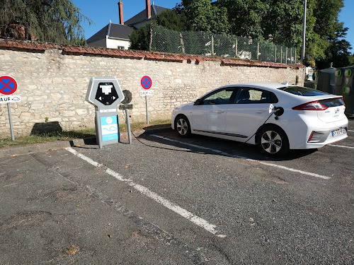 Borne de recharge de véhicules électriques Freshmile Charging Station Pougues-les-Eaux