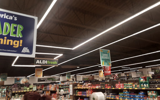 Supermarket «ALDI», reviews and photos, 2695 E Range Rd, Shelbyville, IN 46176, USA