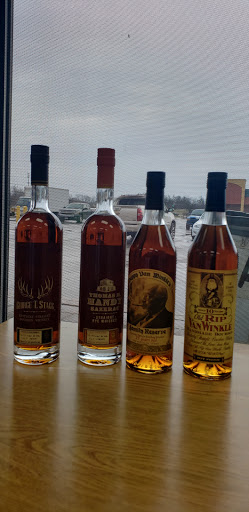 Liquor Store «Beaver Valley Wine & Spirits», reviews and photos, 3325 Seajay Dr, Beavercreek, OH 45430, USA