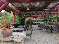 Atmosphère du Restaurant L'Auberge Du Pont à Saint-Léon-sur-Vézère - n°11