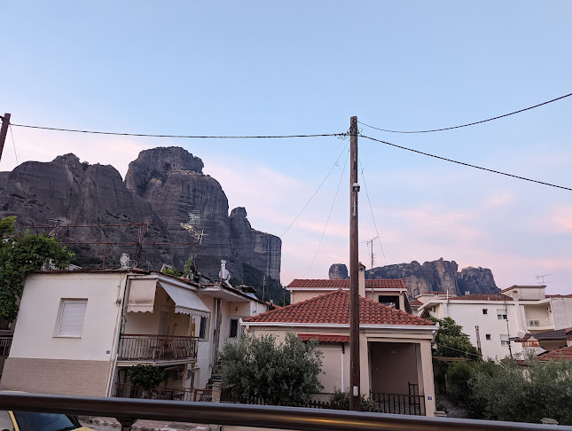 Αριθμός τηλεφώνου Zara's Home Meteora - The House of the rising sun!