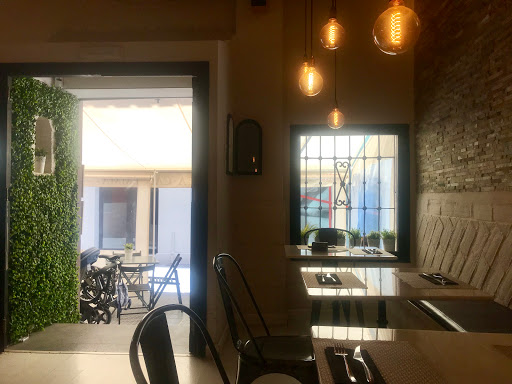 Información y opiniones sobre Gastroteca Can Emma de Málaga