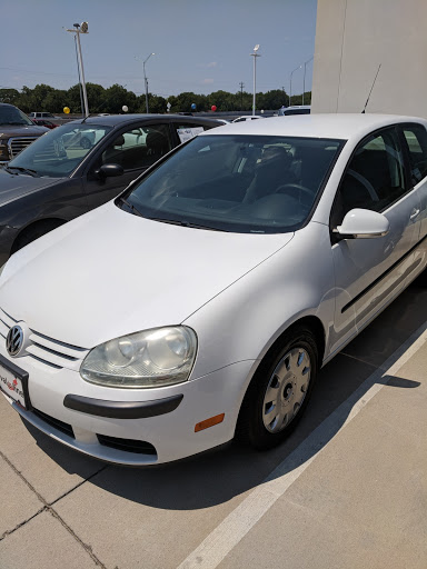 Volkswagen Dealer «Metro Volkswagen», reviews and photos, 2035 W Airport Fwy, Irving, TX 75062, USA