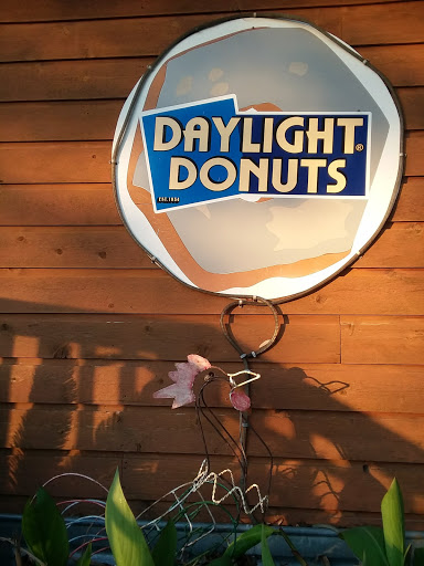 Donut Shop «Daylight Donuts», reviews and photos, 9517 Fredericksburg Rd, San Antonio, TX 78240, USA