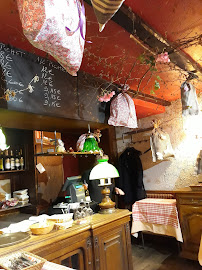 Atmosphère du Restaurant de spécialités alsaciennes Winstub Henriette à Mulhouse - n°9