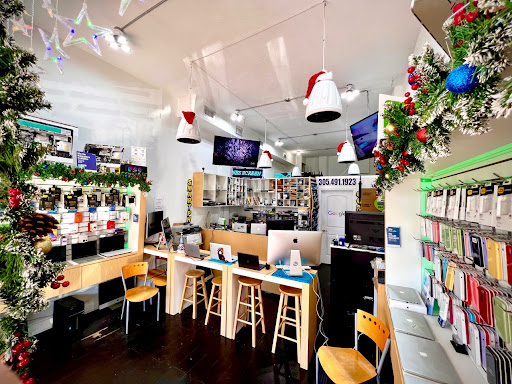 Computer Store «SMARTFIXTRONICS, Computer Phone Repair & SIM card Services.», reviews and photos, 7135 Collins Ave, Miami Beach, FL 33141, USA
