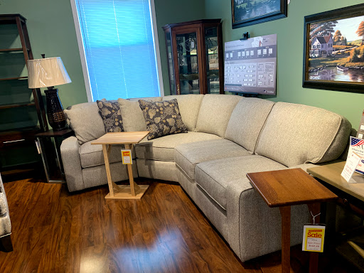 Furniture Store «Gigglin Pig», reviews and photos, 3403 Caledonia Avon Rd, Caledonia, NY 14423, USA