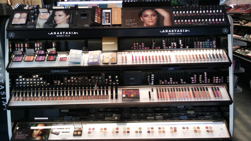 Cosmetics Store «SEPHORA», reviews and photos, 3401 Dale Rd #658, Modesto, CA 95356, USA