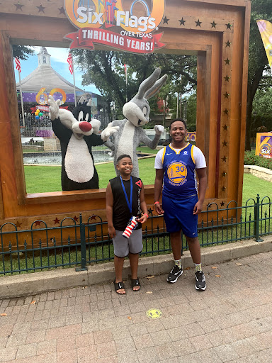 Shopping Mall «Looney Tunes Mall - Six Flags Over Texas», reviews and photos, 2201 E Road to Six Flags St, Arlington, TX 76011, USA