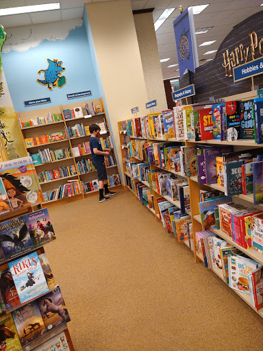 Book Store «Barnes & Noble», reviews and photos, 3454 Erie Blvd E, Syracuse, NY 13214, USA