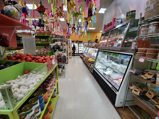 Grocery Store «Salsa Market Inc», reviews and photos, 4265 SW Cedar Hills Blvd, Beaverton, OR 97005, USA