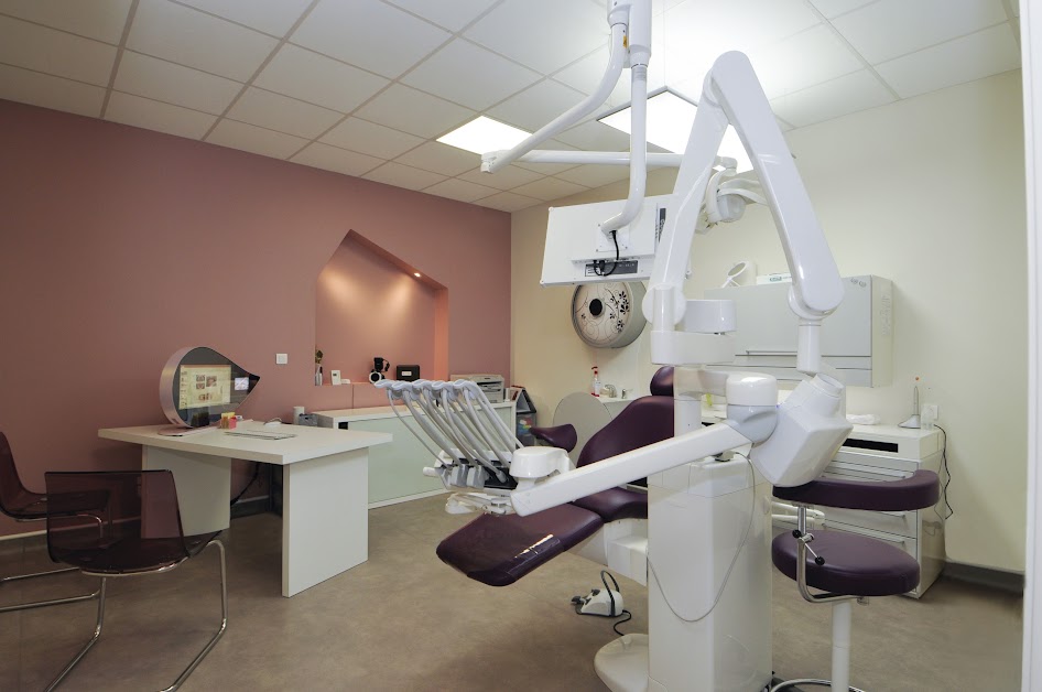Cabinet dentaire Apolline - Implants dentaires, Orthodontie, Prothèses, Blanchiment Dentiste Sete à Sète