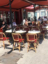 Atmosphère du Restaurant Café les Deux Gares à Paris - n°9