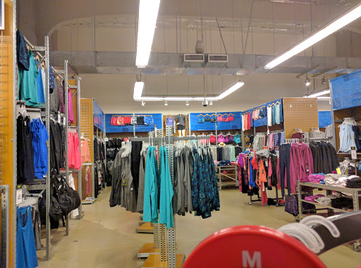 Clothing Store «Old Navy», reviews and photos, 3115 SW Cedar Hills Blvd, Beaverton, OR 97005, USA