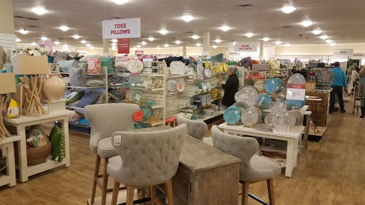 Department Store «HomeGoods», reviews and photos, 8345 3rd St N, Oakdale, MN 55128, USA