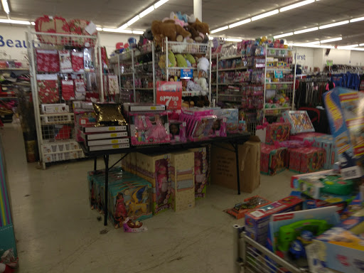 Discount Store «Factory 2-U (Fallas Discount Stores)», reviews and photos, 3334 W Van Buren St, Phoenix, AZ 85009, USA