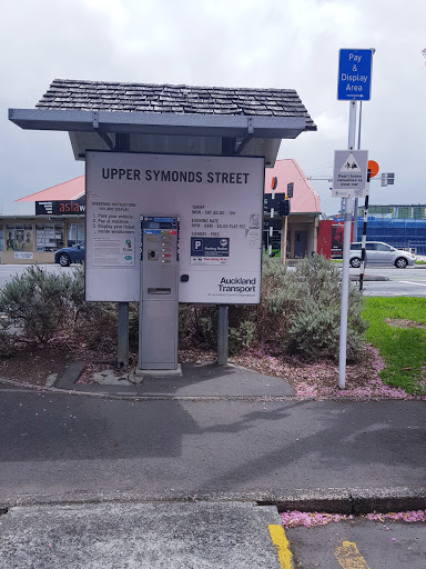 Upper Symonds St Car Park