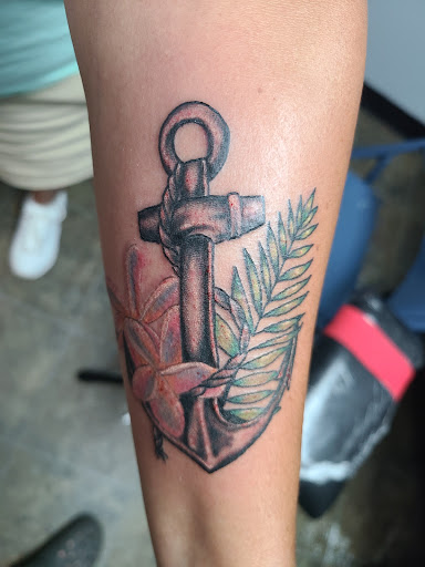 Tattoo Shop «Resurrection Ink Tattoos and Body Piercing», reviews and photos, 310 E Montgomery Cross Rd, Savannah, GA 31406, USA